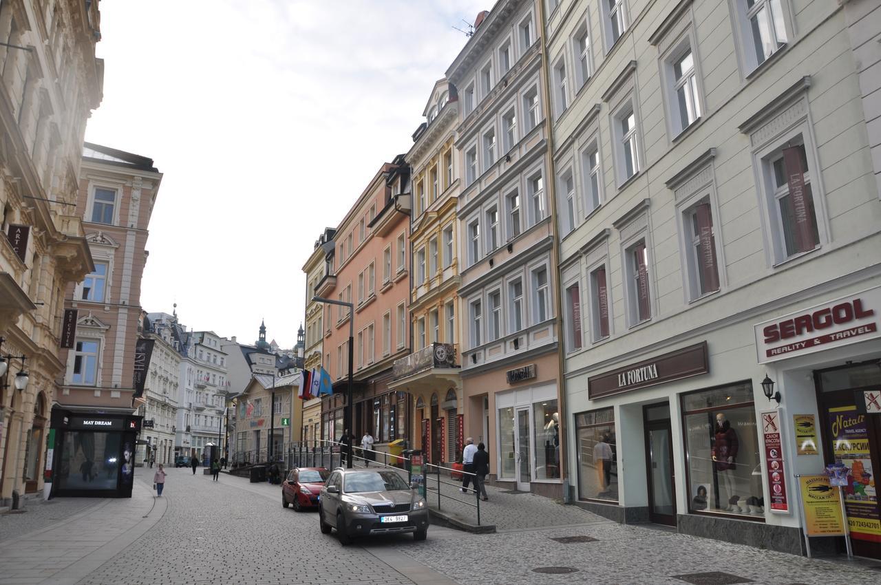 Apartman Lukas カルロヴィ・ヴァリ エクステリア 写真